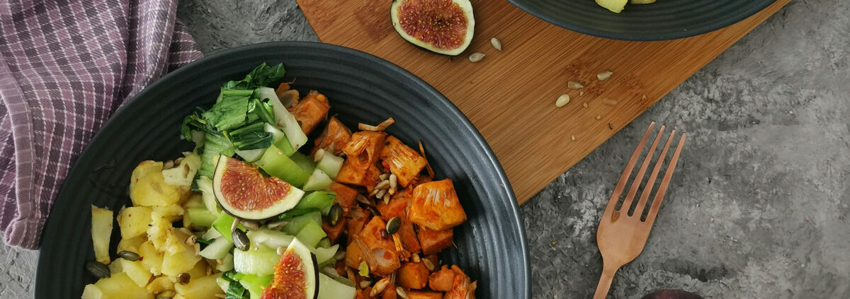 Who’s jack, who’s jack jackfruit, who’s jack jackfrucht, jackfruit, jackfrucht, jackfruit bestellen, jackfrucht kaufen, jackfruit kaufen, bio-jackfruit, bio-jackfrucht, who's jack, fleischersatz, alternative zu fleisch, jackfruit frikassee, jackfruit geschnetzeltes, jackfruit geschmack, jackfruit burger, jackfruit pulled pork, jackfruit bbq, jackfruit pulled pork bestellen, chefkoch jackfruit, jackfruit gulasch, jackfruit bolognese, jackfruit fleischersatz, jackfruit stinkfrucht, jackfruit deutsch, jackfruit curry, jackfruit curry rezept, jackfruit kalorien, jackfruit tree, jackfruit durian, jackfruit kaufen, jackfruit rezepte, jackfruit rezept, jackfruit baum kaufen, jackfruit bao, jackfruit dose, jackfruit grillen, jackfruit herkunft, jackfruit salat, jackfruit döner, jackfruit kohlenhydrate, jackfruit durian unterschied, jackfruit nährwerte, jackfruit dm, jackfruit edeka, jackfruit kaufen edeka, jackfruit rossmann, upton naturals jackfruit, jackfruit is durian, upton jackfruit germany, upton jackfruit, alnatura jackfruit, jacky f jackfruit, lotao jackfruit, govinda jackfruit, jackfruit kern, jackfruit kaufen köln, jackfruit stinkt, jackie jackfruit, jackfruit bei rewe, jackfruit geruch, jackfruit fleischersatz de, jackfruit gerichte, jackfruit fleischersatz rezepte, jackfruit vs durian, grüne jackfruit, gastrobedarf, großverbraucher, foodservice, jackfrucht für gastro, veganes restaurant, vegetarisches restaurant, jackfrucht hersteller, jackfrucht großgebinde, jackfrucht restaurant, jackfrucht ökobilanz